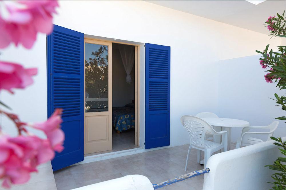 Hostal Mayans Es Pujols Exterior foto