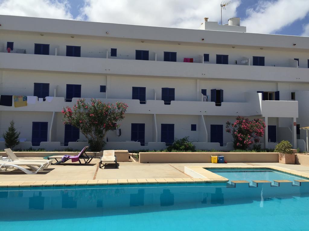 Hostal Mayans Es Pujols Exterior foto